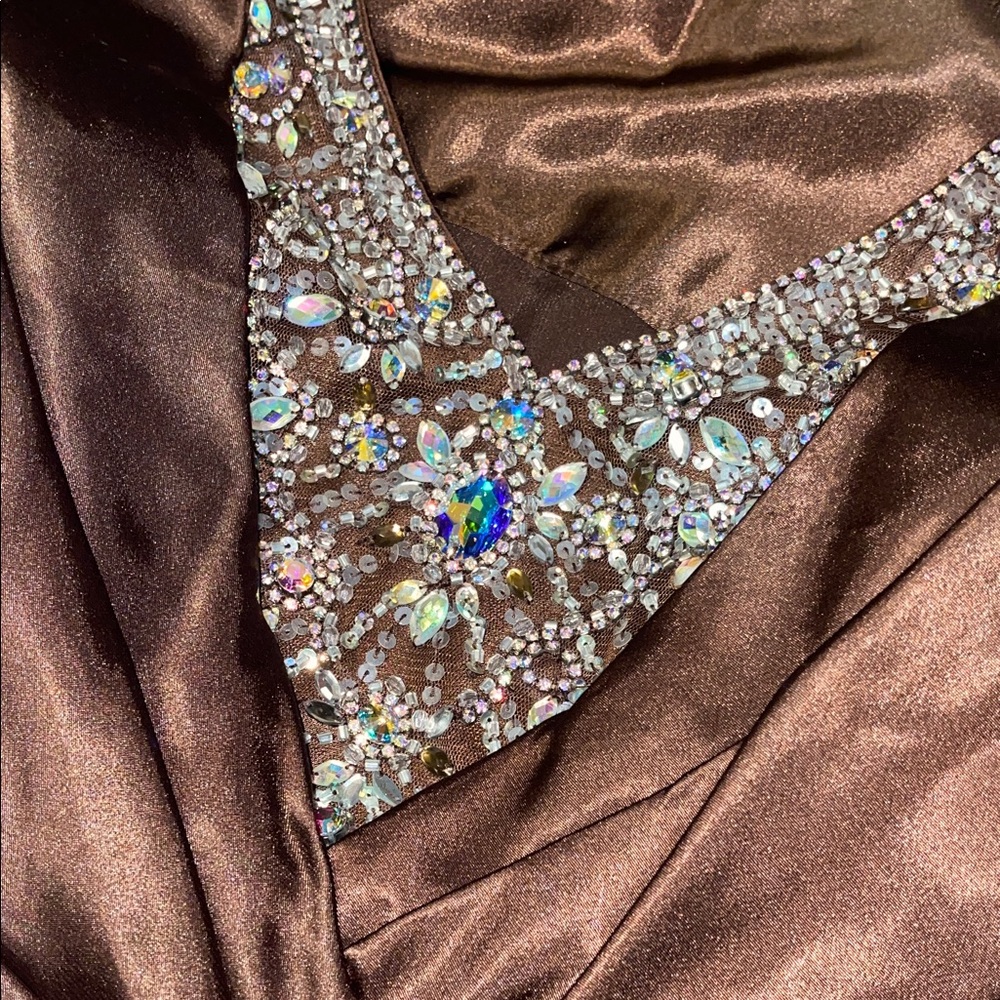 Tony Bowls Elegant Brown Halter Dress with Embellishments xl - Picture 10 of 12